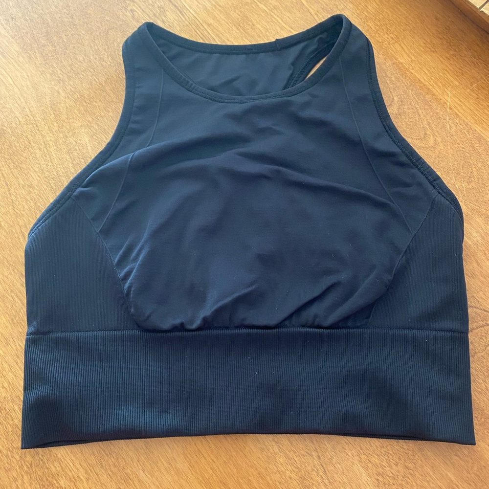 Lululemon Ebb to Train top 6